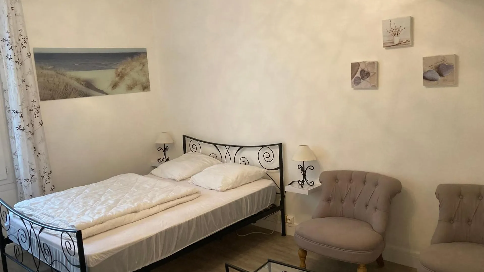 Un Cocon En Bord De Mer La Terre du Pont Apartman